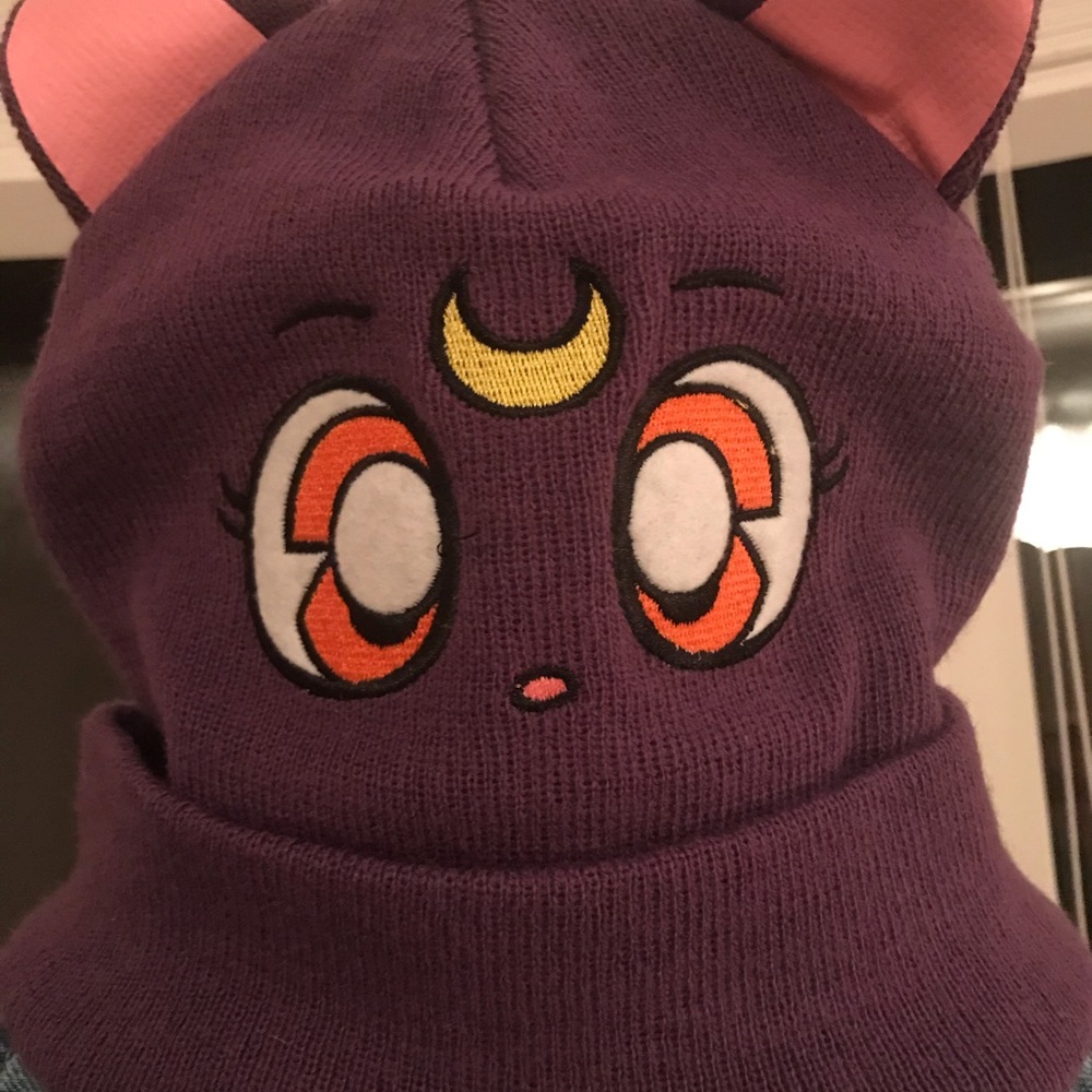 Luna beanie.